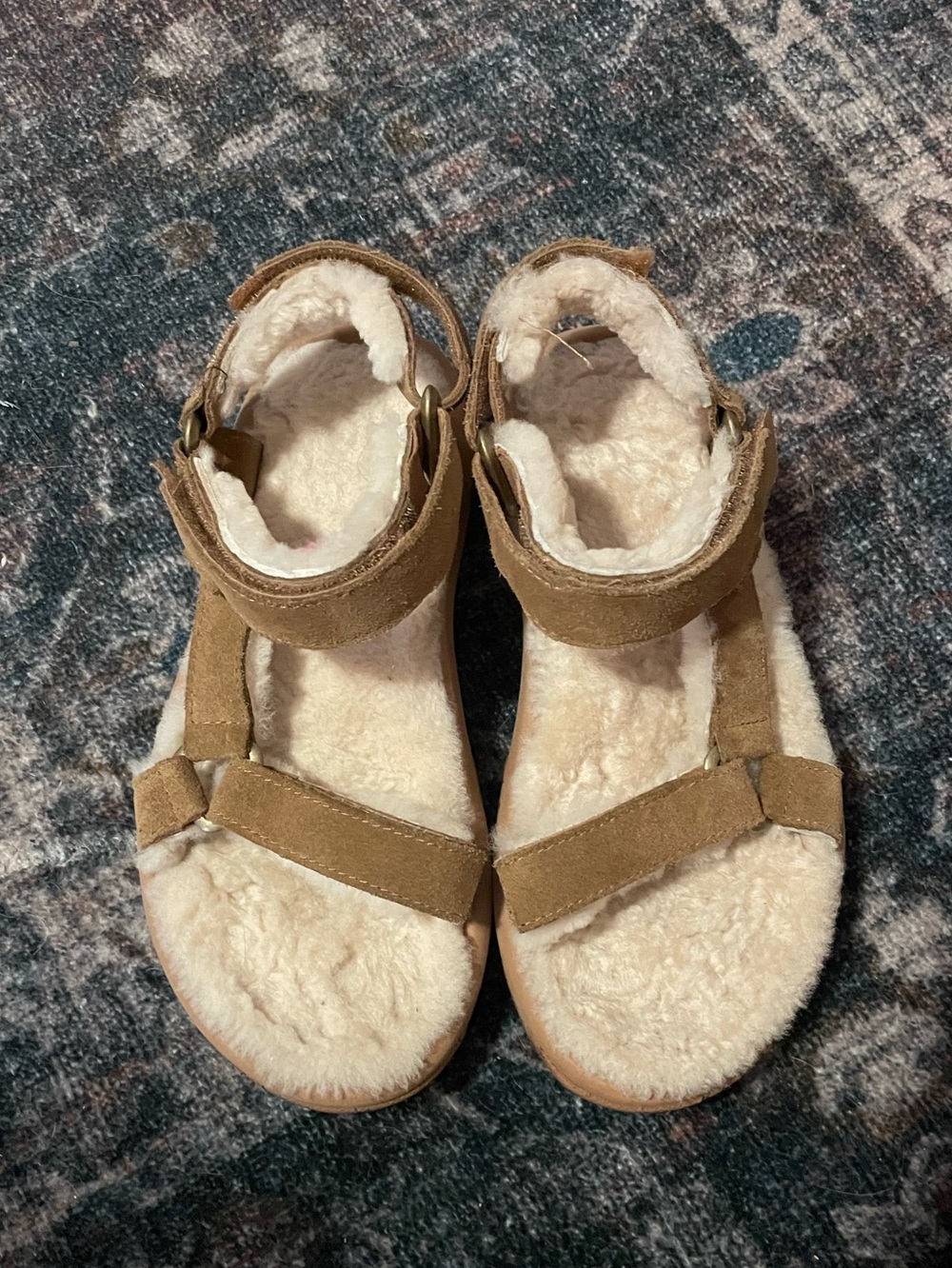 Teva hurricane shearling sandals